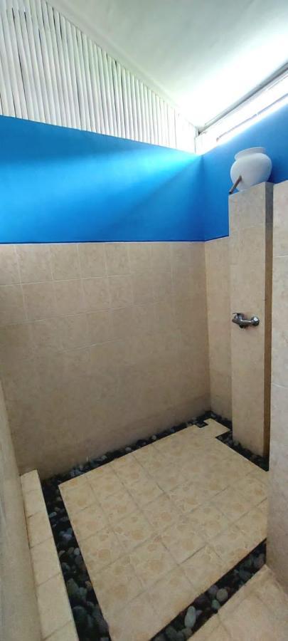 The Shooting Star Homestay Amed Esterno foto